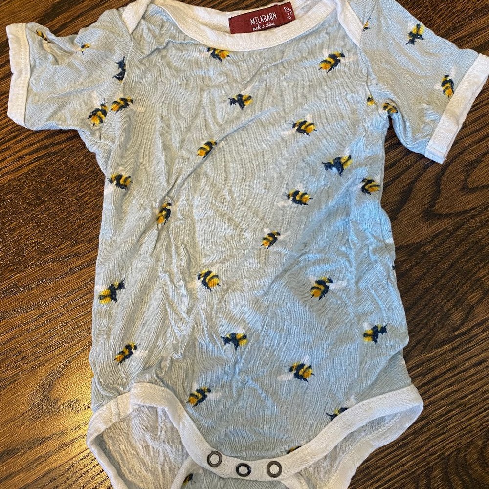 Milkbarn shirt sleeve bumblebee onesie